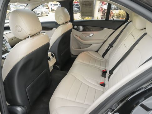 Used 2021 Mercedes-Benz C 300 Sedan image 34