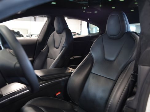 Used 2021 Tesla Model S Plaid AWD/4WD image 18
