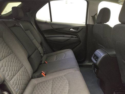 Used 2019 Chevrolet Equinox LT w/ Driver Convenience Package FWD image 19