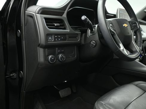 Used 2024 Chevrolet Tahoe LT w/ LT Signature Plus Package RWD image 11