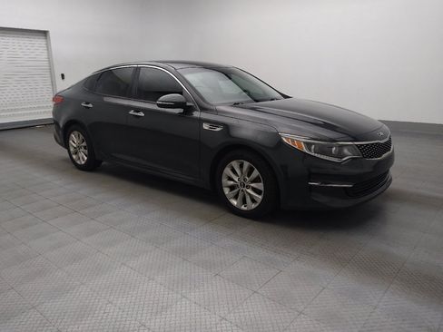 Used 2016 Kia Optima EX image 11