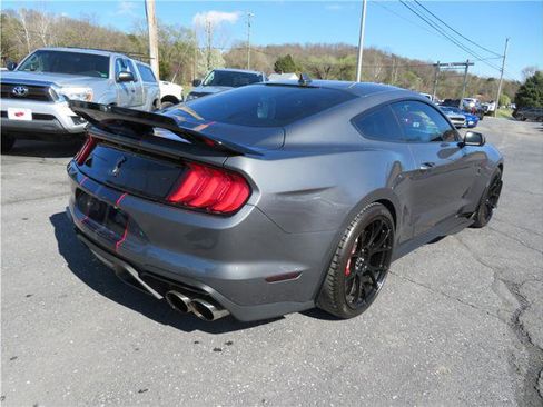 Used 2022 Ford Mustang Shelby GT500 w/ Technology Package image 18
