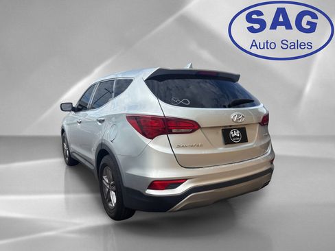 Used 2017 Hyundai Santa Fe Sport FWD image 4