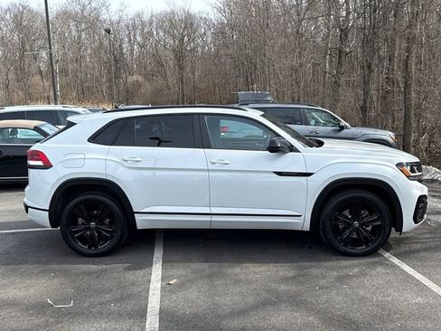 Certified 2023 Volkswagen Atlas Cross Sport SEL R-Line image 4