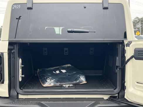 New 2025 Ford Bronco Raptor w/ Interior Carbon Fiber Pack image 21