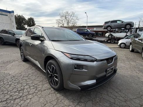 New 2026 Subaru Solterra Premium image 2