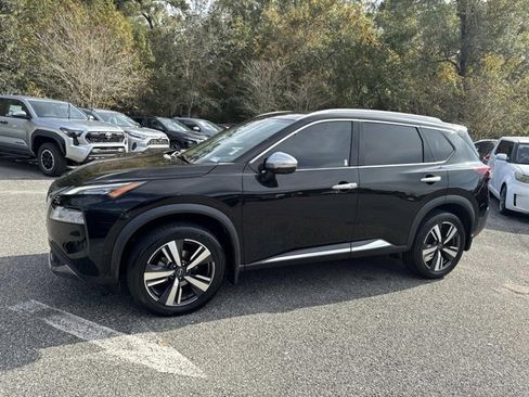 Used 2023 Nissan Rogue SL w/ SL Premium Package image 5