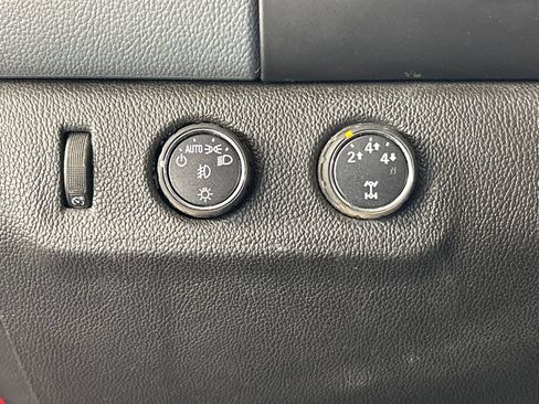 Used 2015 Chevrolet Colorado Z71 AWD/4WD image 55