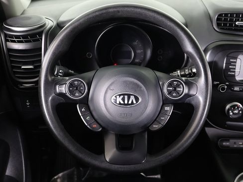 Used 2018 Kia Soul image 31