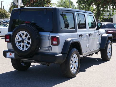 Used 2023 Jeep Wrangler Unlimited Sport AWD/4WD image 3