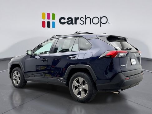 Used 2022 Toyota RAV4 XLE w/ XLE Grade Weather Package AWD/4WD image 3