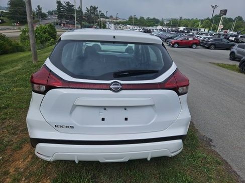 Used 2024 Nissan Kicks S FWD image 2