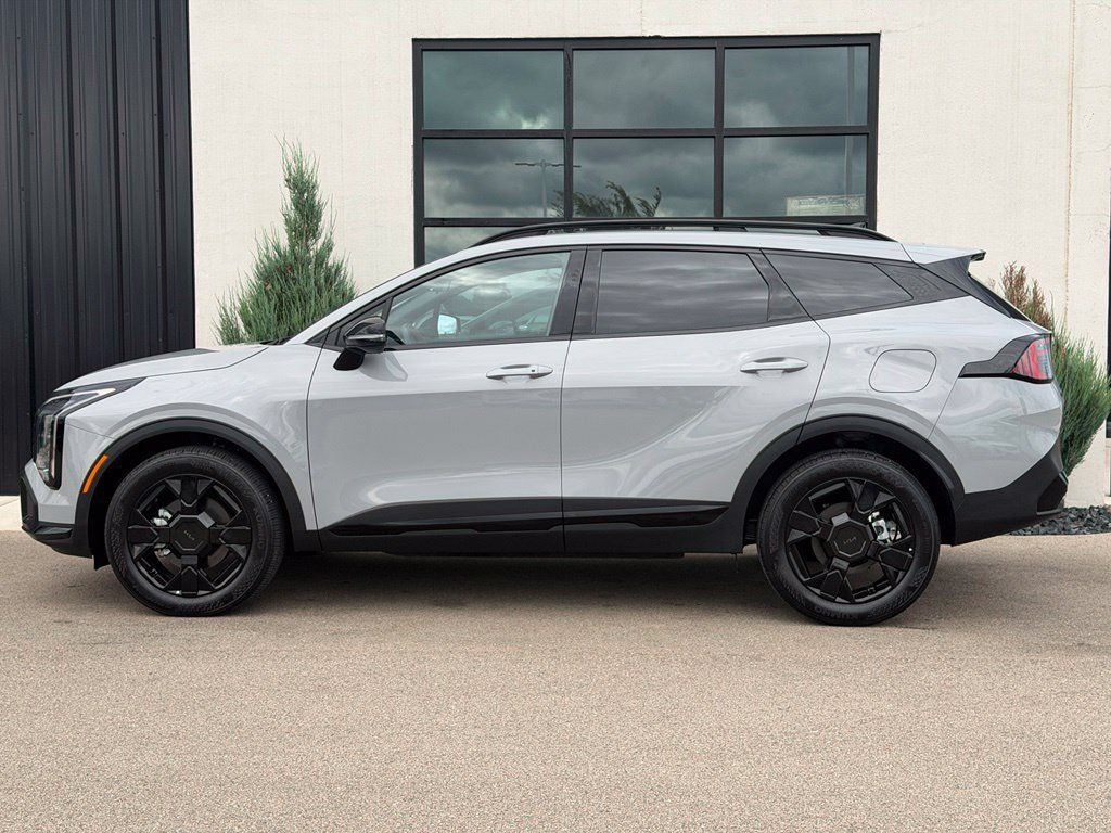 Used 2026 Kia Sportage X-Line w/ X-Line Premium Package AWD/4WD image 2