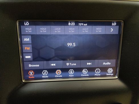 Used 2021 Jeep Grand Cherokee Laredo AWD/4WD image 25