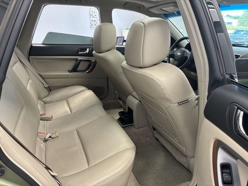 Used 2006 Subaru Outback 2.5i Limited w/ Popular Equipment Group 2B AWD/4WD image 14