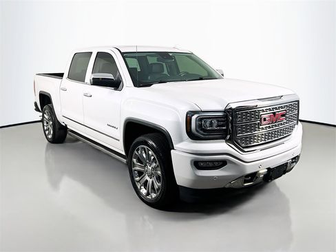 Used 2018 GMC Sierra 1500 Denali w/ Denali Ultimate Package image 3