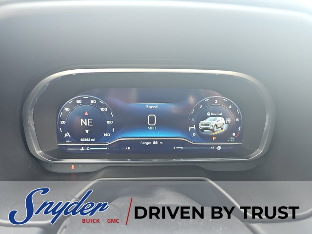 Used 2023 Chevrolet Suburban High Country AWD/4WD image 15