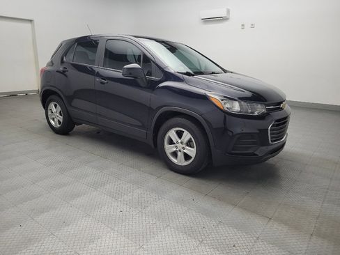Used 2021 Chevrolet Trax LS image 13