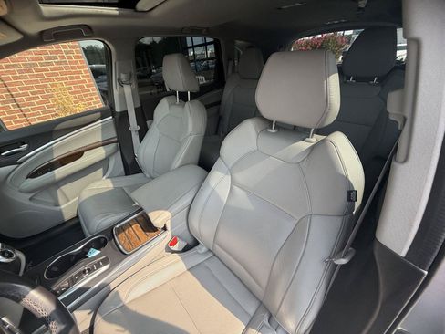 Used 2019 Acura MDX w/ Technology Package FWD image 17