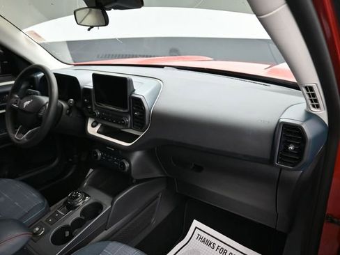 Used 2023 Ford Bronco Sport Heritage image 9