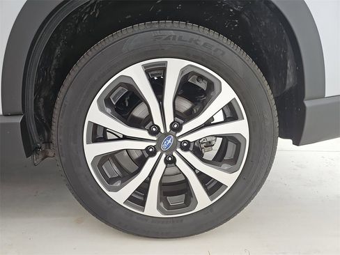 Used 2024 Subaru Forester Limited image 46