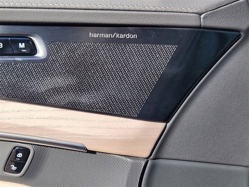 New 2026 Volvo XC90 B6 Plus w/ Protection Package image 5