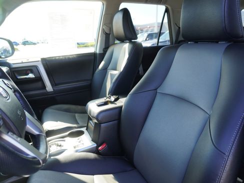 Used 2024 Toyota 4Runner SR5 Premium image 23