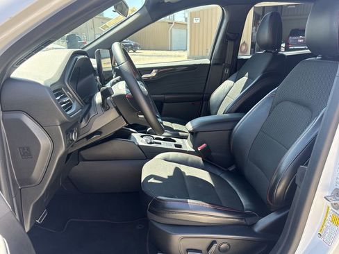 Used 2023 Ford Escape ST-Line w/ Tech Pack #1 FWD image 12