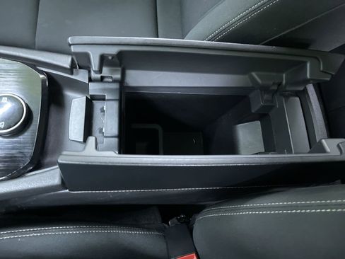 Used 2023 Nissan Rogue S image 25