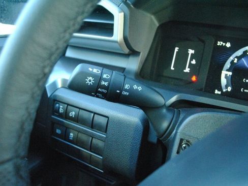 New 2026 Toyota Tacoma SR5 image 8