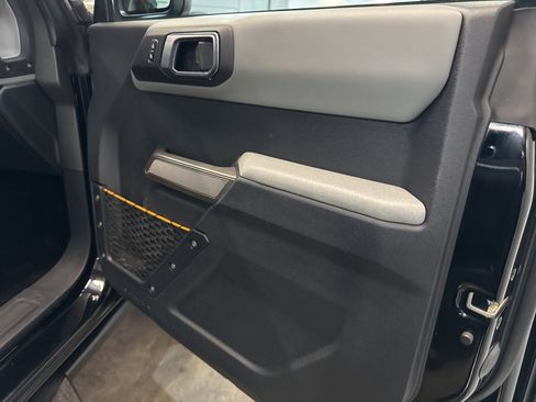 Used 2023 Ford Bronco Badlands image 26