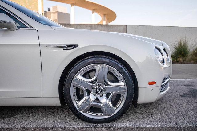 Used 2015 Bentley Flying Spur W12 AWD/4WD image 10