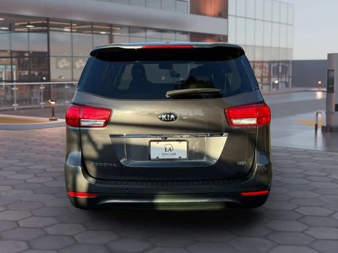 Used 2018 Kia Sedona SX FWD image 5