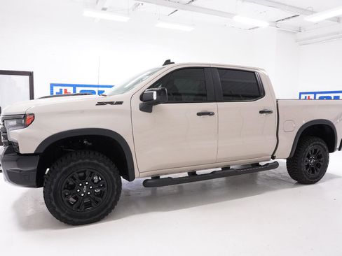 New 2026 Chevrolet Silverado 1500 ZR2 w/ Dark Appearance Package image 8