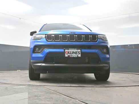 New 2026 Jeep Compass Latitude image 37