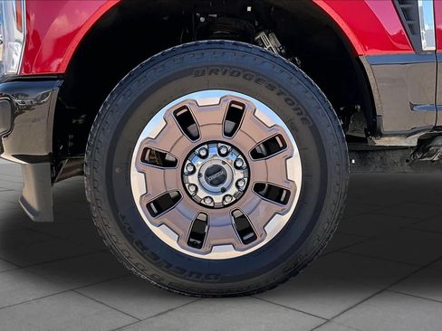 Certified 2024 Ford F250 King Ranch w/ FX4 Off-Road Package AWD/4WD image 10