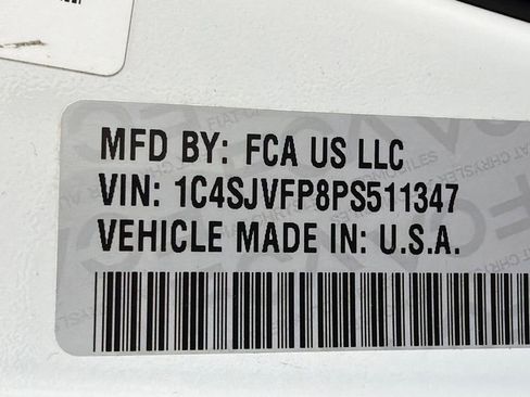 Used 2023 Jeep Grand Wagoneer Series II image 34