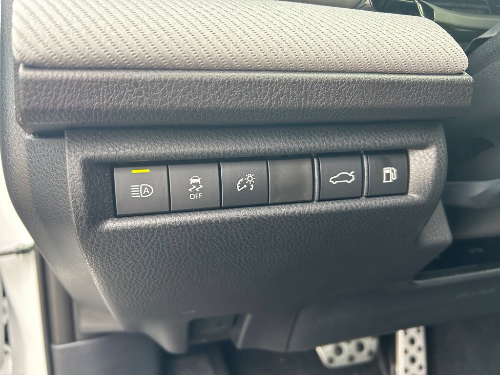 Used 2026 Toyota Camry SE FWD image 17