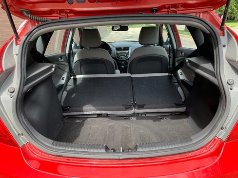 Used 2013 Hyundai Accent GS FWD image 22