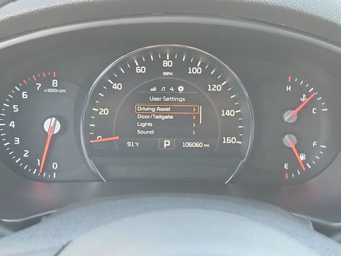 Used 2017 Kia Sorento EX w/ EX Premium Package FWD image 10