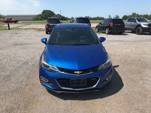 Used 2016 Chevrolet Cruze LT w/ Convenience Package FWD image 3