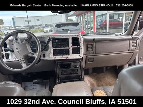 Used 2005 GMC Yukon XL Denali AWD/4WD image 11