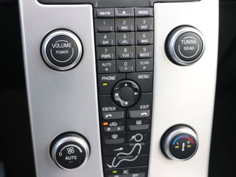 Used 2012 Volvo C70 T5 image 27