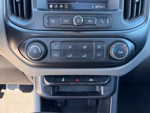 Used 2021 Chevrolet Colorado W/T w/ WT Convenience Package image 13