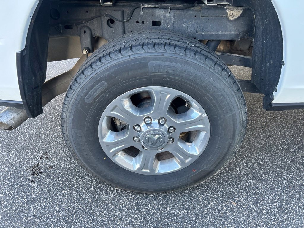 Used 2024 RAM 2500 Big Horn AWD/4WD image 13