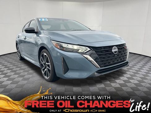 Used 2025 Nissan Sentra SR image 7