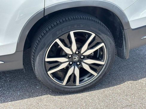 Used 2020 Honda Pilot Touring image 10