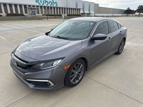 Used 2020 Honda Civic EX image 2
