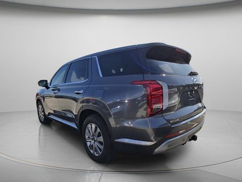 Certified 2025 Hyundai Palisade SE FWD image 6
