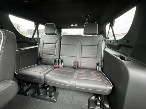 New 2026 GMC Yukon XL AT4 Ultimate AWD/4WD image 26